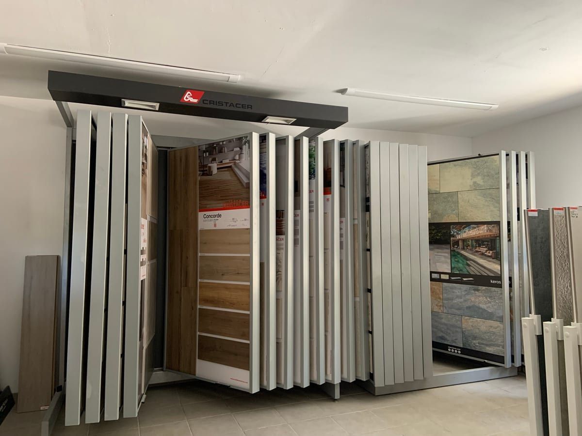 Expositor de pavimentos y revestimientos Cristacer